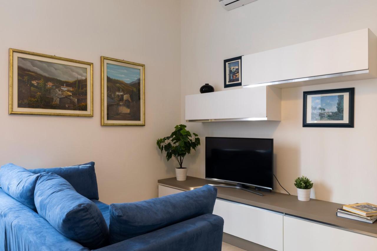 Bicocca - 2 Bedrooms Appartement *